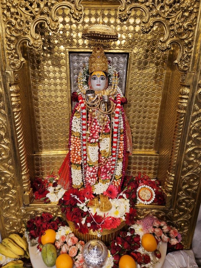गुफा दर्शन