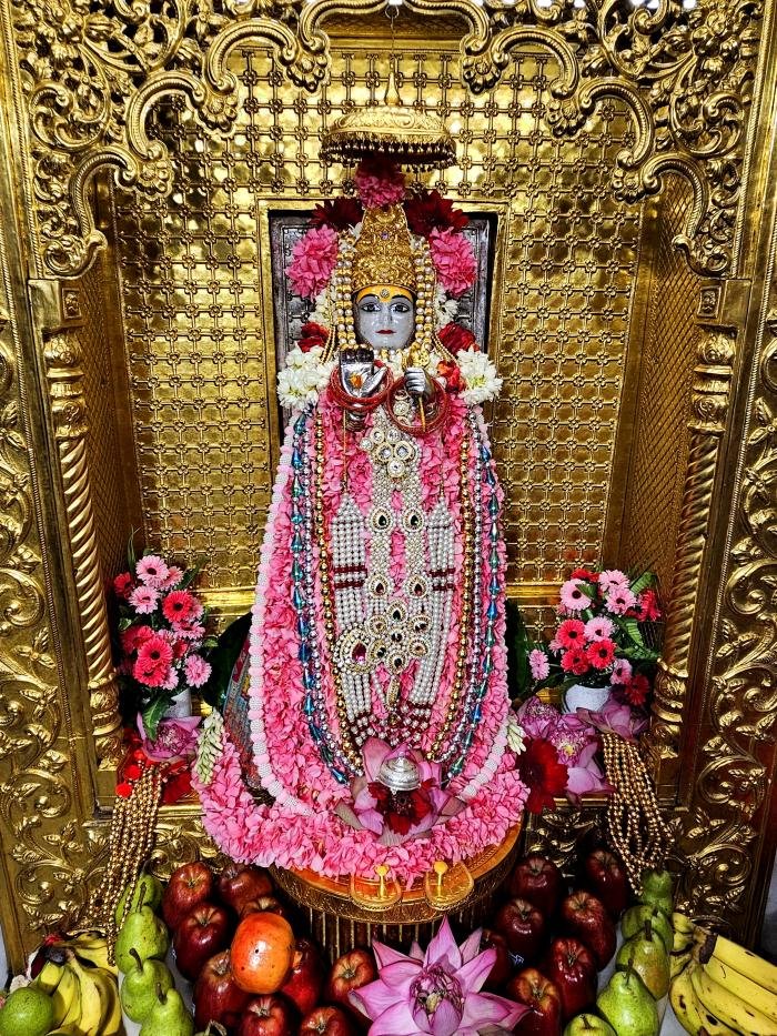 गुफा दर्शन