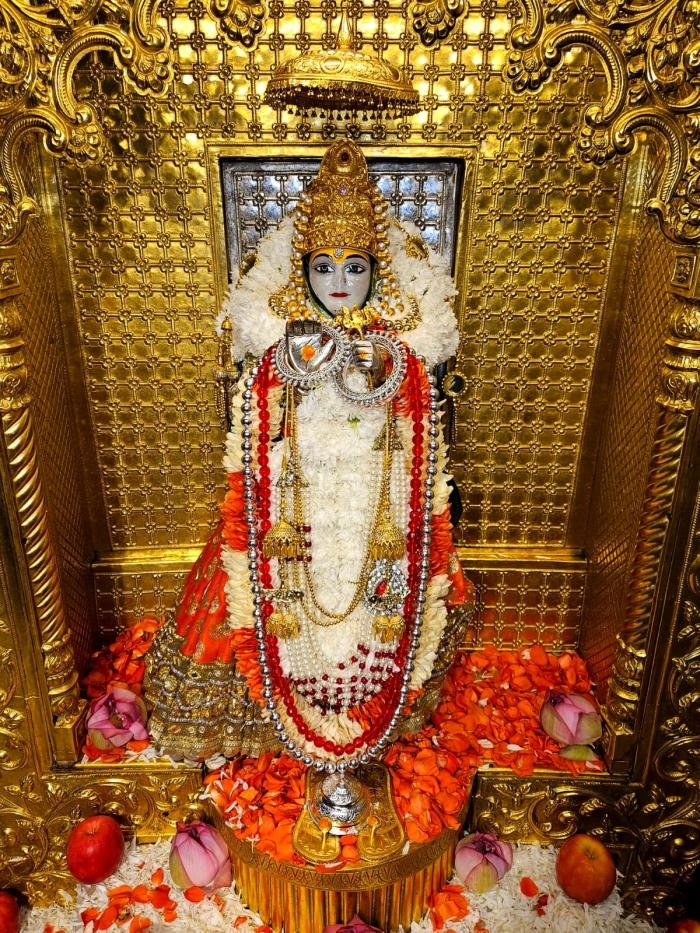 गुफा दर्शन