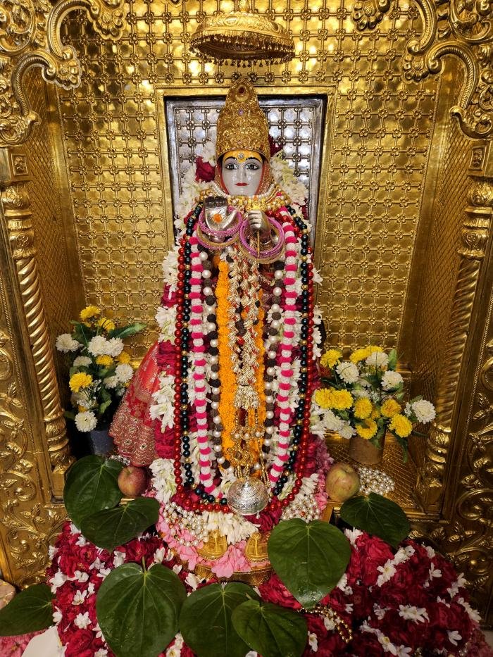 गुफा दर्शन
