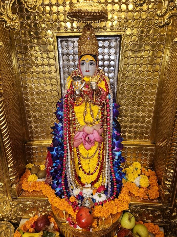 गुफा दर्शन